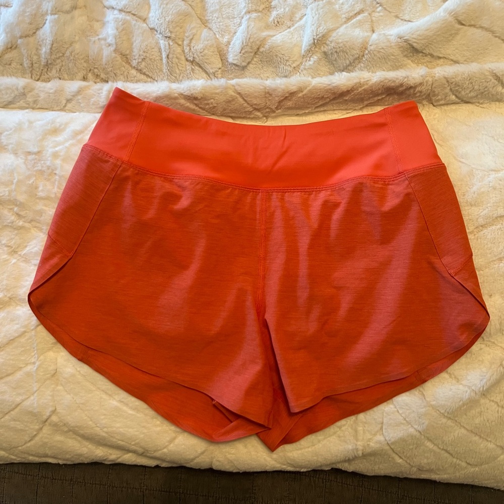 Athleta Run With It Textured 3.5in Orange/Coral Shorts - Size XS, EUC